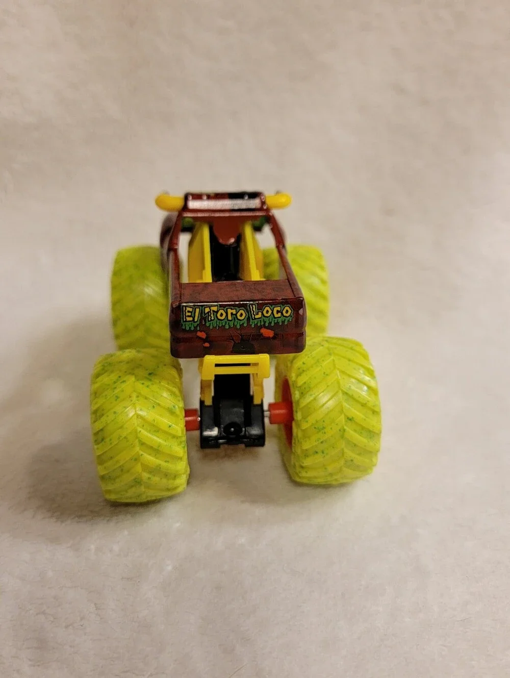 Monster Jam El Toro Loco Zombie Invasion Monster Truck 1:64 Diecast Neon Tires
